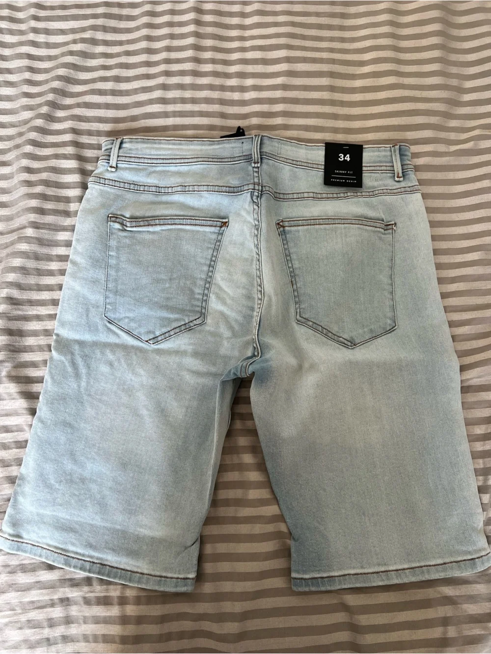 Light Wash Men’s Jean shorts